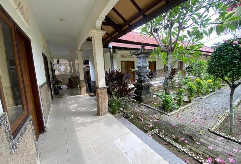 ホテル Oyo 93657 Puri Batu Bolong