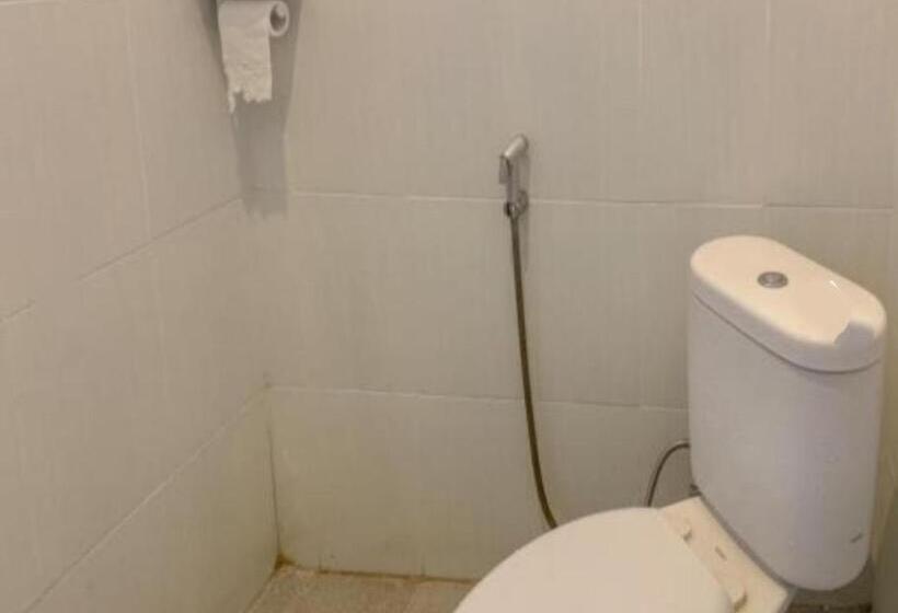 Hotel Oyo 93666 Lestari Homestay