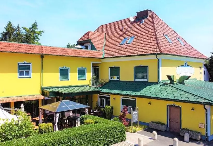 Hotelli Restaurant Neuhold