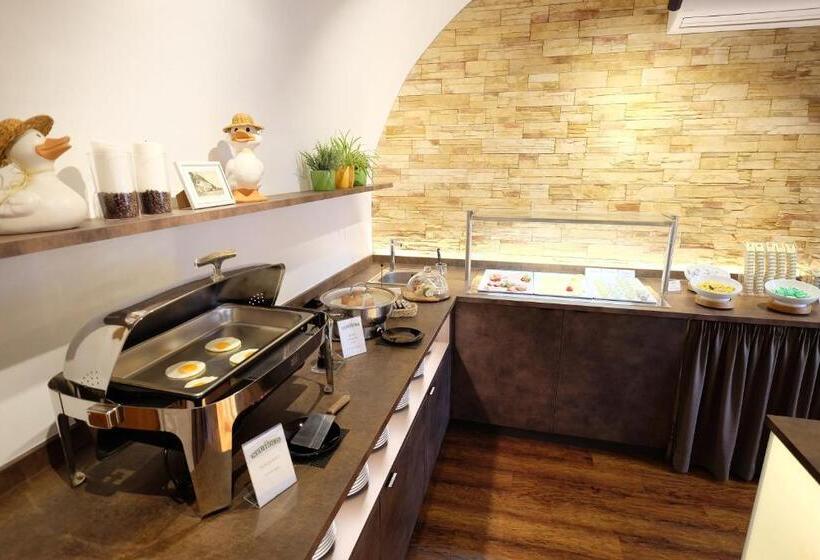 فندق Restaurant Neuhold