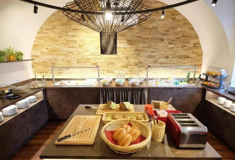 Hotelli Restaurant Neuhold