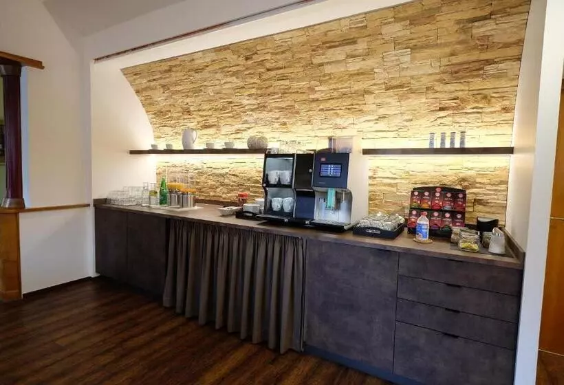 Hotelli Restaurant Neuhold