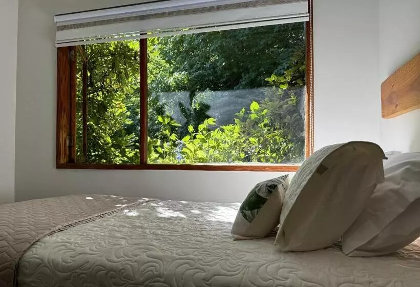 Magnolia Bed & Breakfast