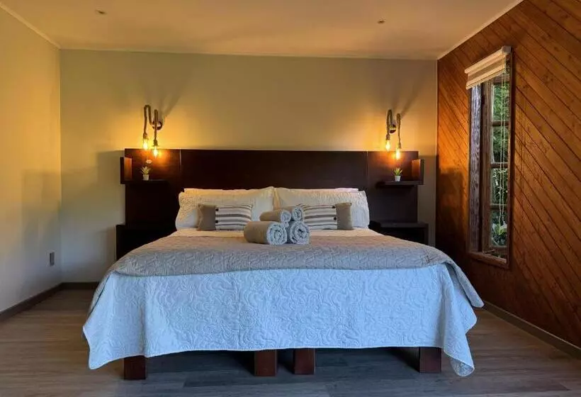 Magnolia Bed & Breakfast
