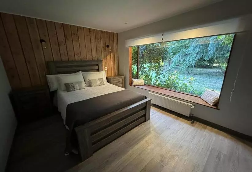 Magnolia Bed & Breakfast