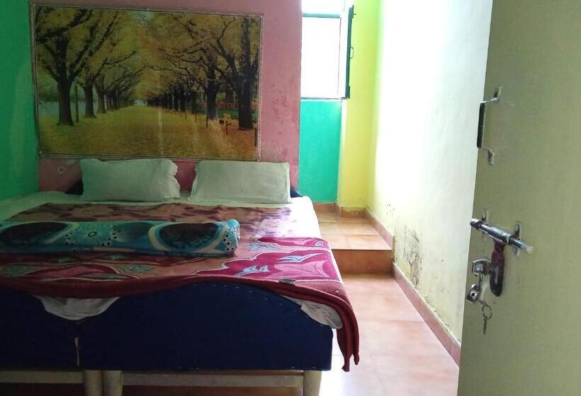 پانسیون Krishna Paying Guest House