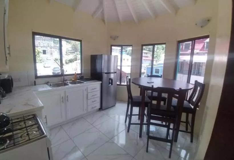 پانسیون Southern Haven Cabin