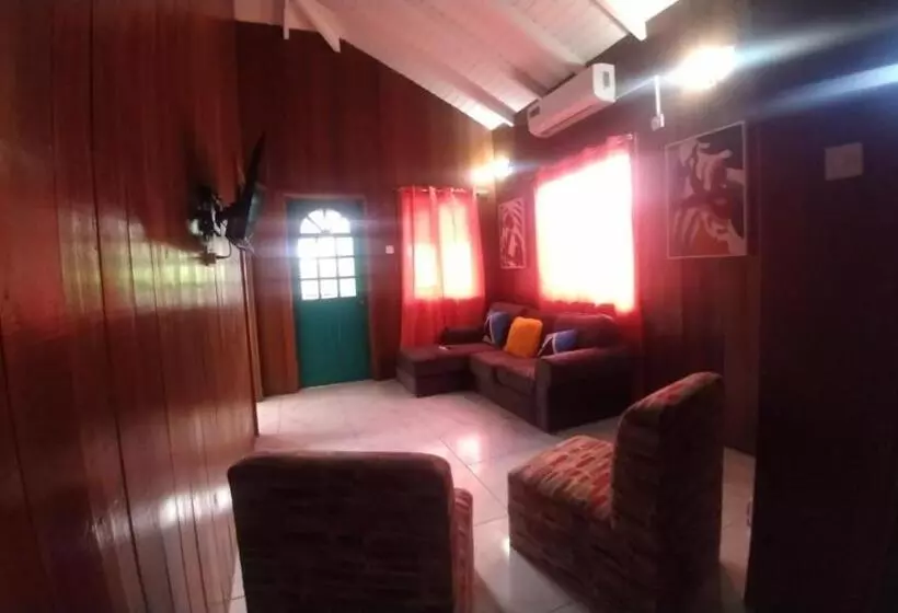 پانسیون Southern Haven Cabin