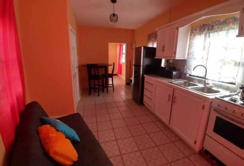 پانسیون Southern Haven Cabin