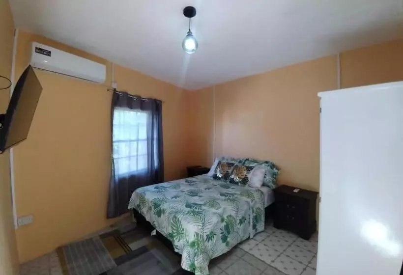 پانسیون Southern Haven Cabin