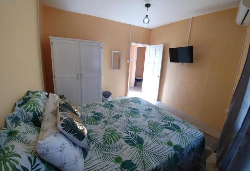 پانسیون Southern Haven Cabin