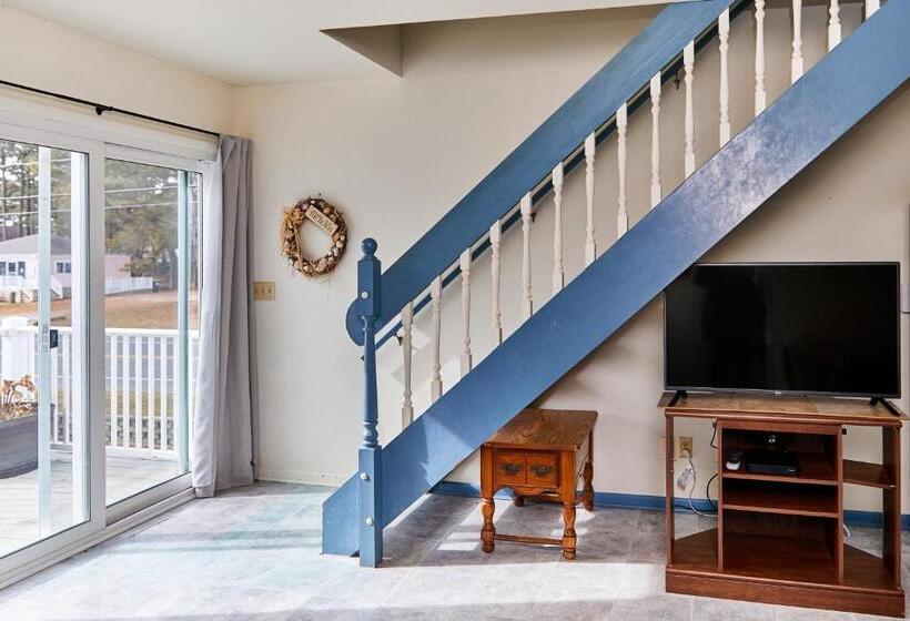 Flamingo Villa @ The Reef