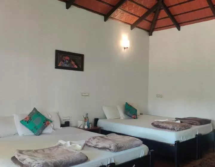 ホテル Chandramukuta Retreats By Stayapart