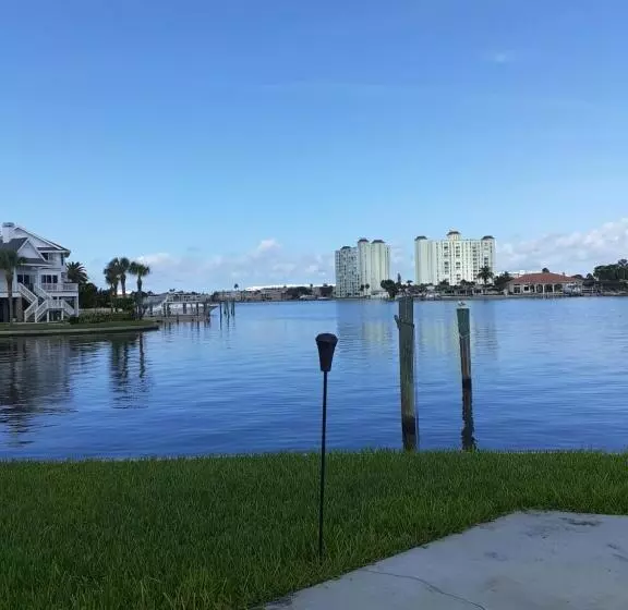 ペンション Beautiful St Pete Beach, Fl 2nd Floor 2br Unit
