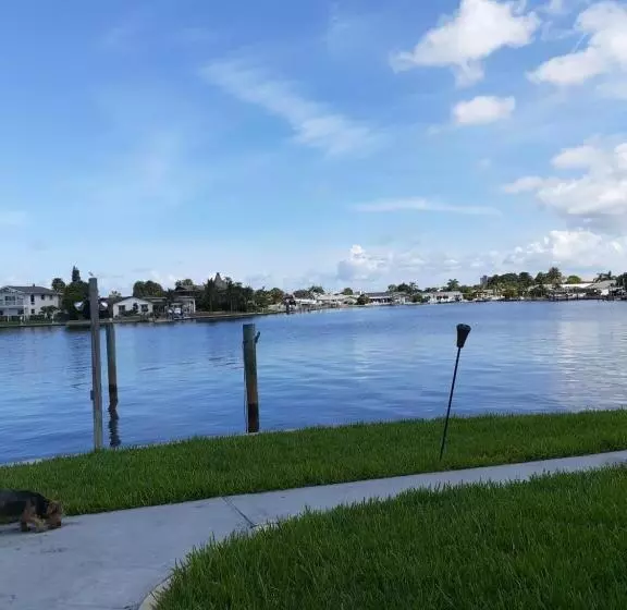 ペンション Beautiful St Pete Beach, Fl 2nd Floor 2br Unit