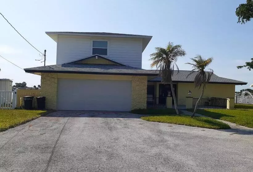 ペンション Beautiful St Pete Beach, Fl 2nd Floor 2br Unit