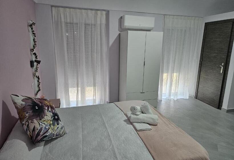 פנסיון Pompeya Merida Suite