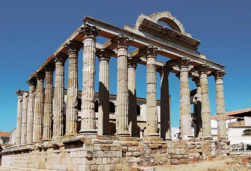 פנסיון Pompeya Merida Suite