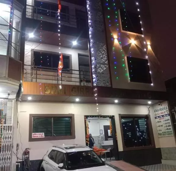 Majatalo Shri Girraj Residency