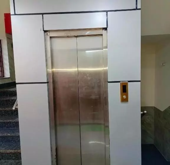Majatalo Shri Girraj Residency
