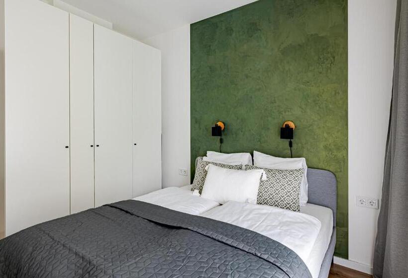 Spirit Apartments By Urbanrent