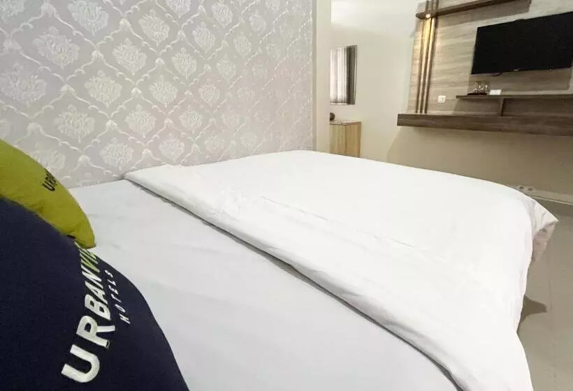 Urbanview Syariah Hotel Kanigara Batu