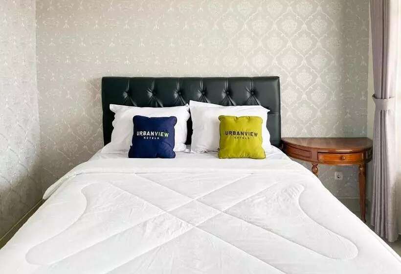 Urbanview Syariah Hotel Kanigara Batu