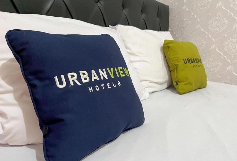 Urbanview Syariah Hotel Kanigara Batu