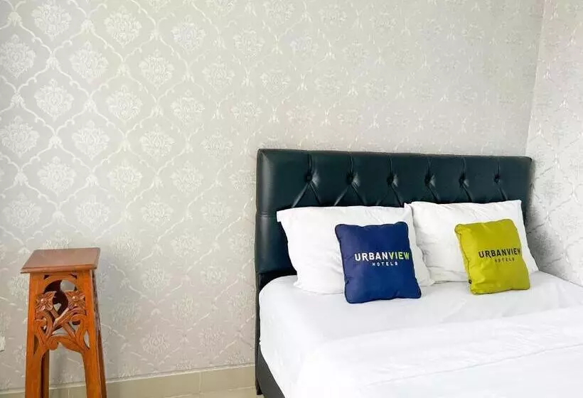 Urbanview Syariah Hotel Kanigara Batu