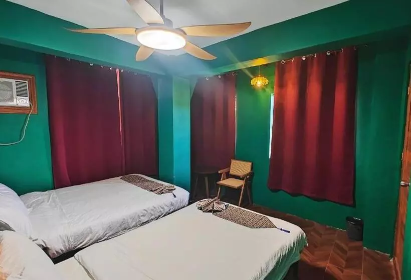 80 Bar Hostel