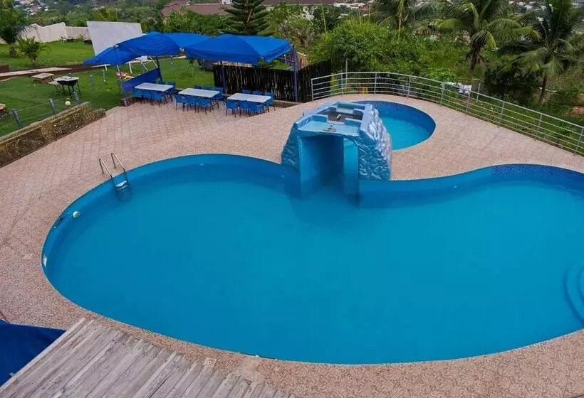 African Hill Hotel & Resort