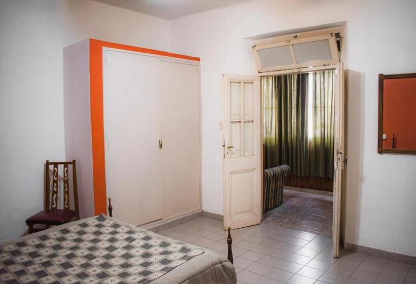 הוסטל Rhombus Hospedaje Y Habitaciones