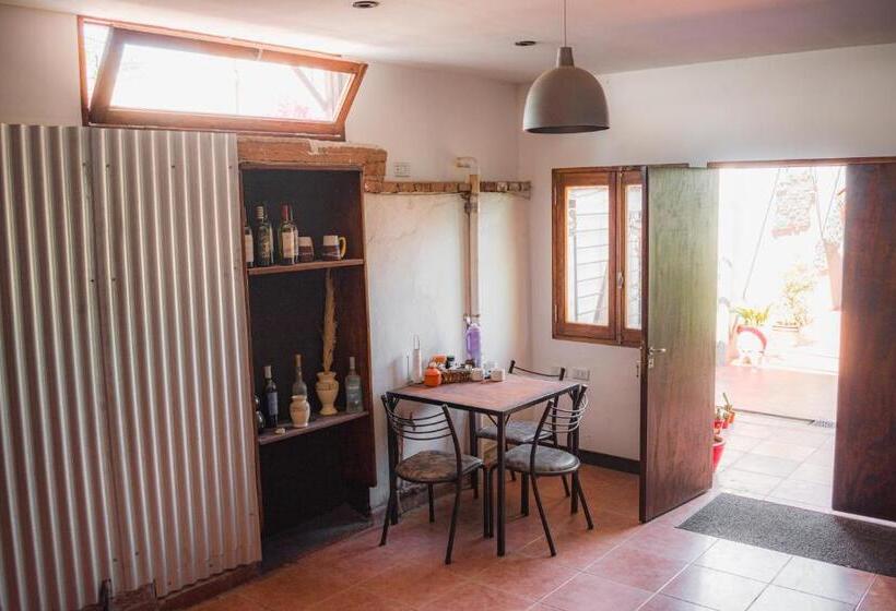 הוסטל Rhombus Hospedaje Y Habitaciones