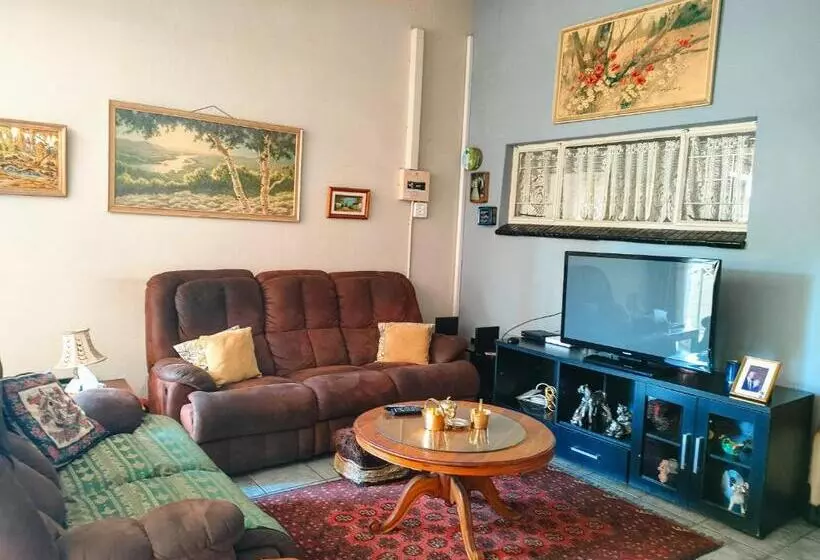 ベッドアンドブレックファースト Accommodation@42capital