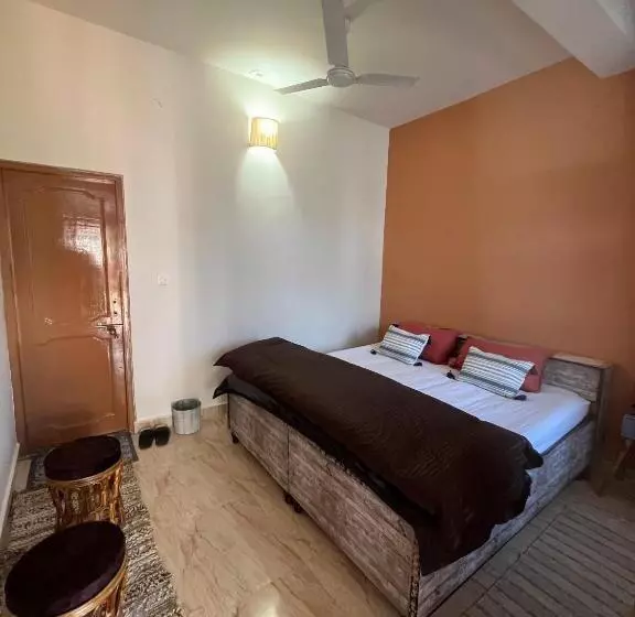 ベッドアンドブレックファースト Boho Thikana   Homestay In Bir