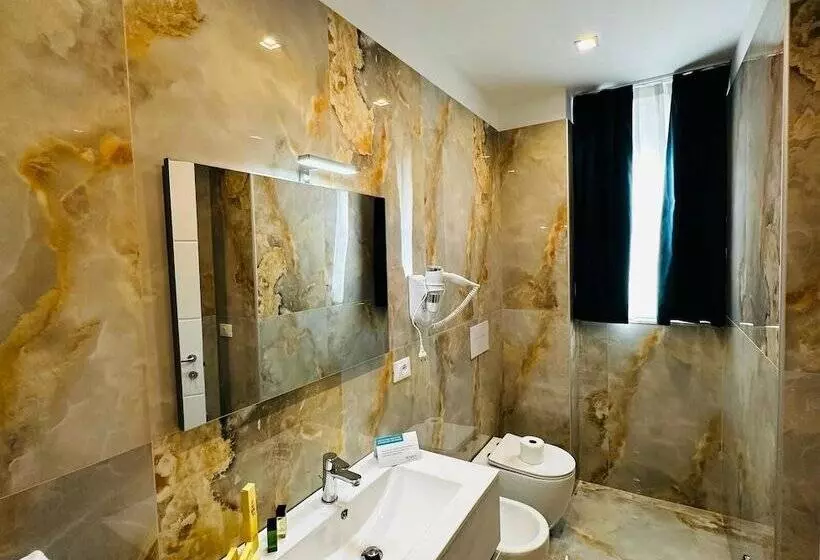 تختخواب و صبحانه Sunset Guest House