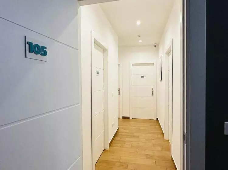 تختخواب و صبحانه Sunset Guest House