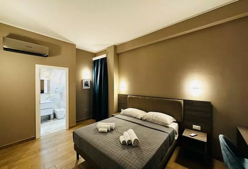 تختخواب و صبحانه Sunset Guest House