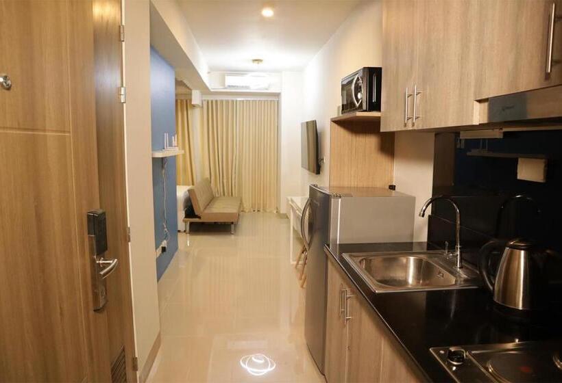 Homefort At S Residences