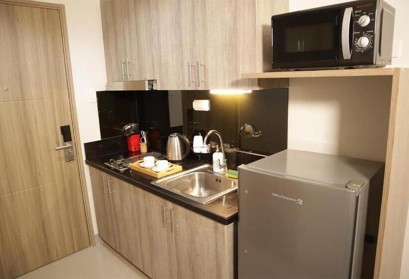 Homefort At S Residences