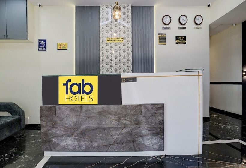 Отель Fabexpress Golden Sands Inn