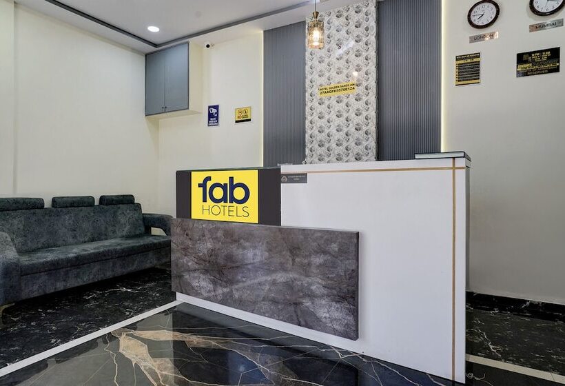 Отель Fabexpress Golden Sands Inn