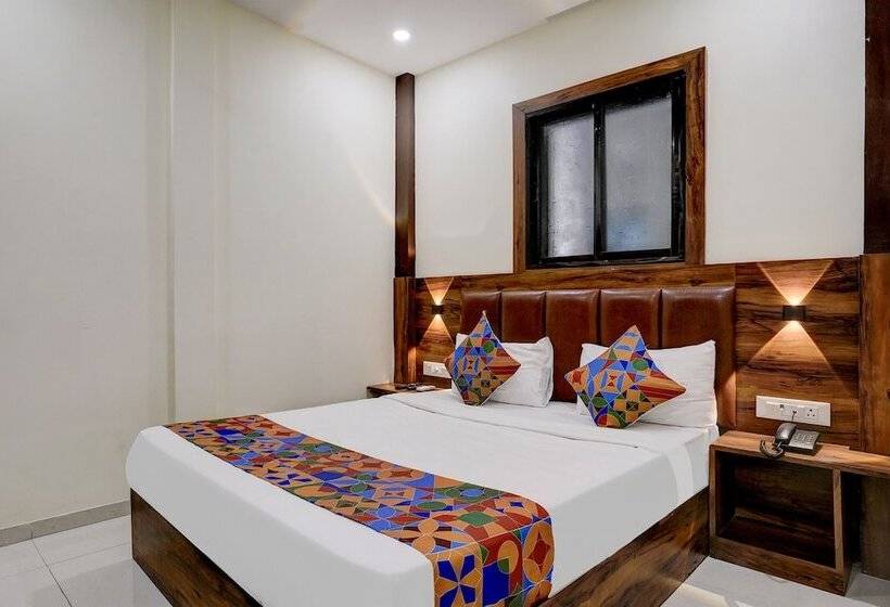 Отель Fabexpress Golden Sands Inn