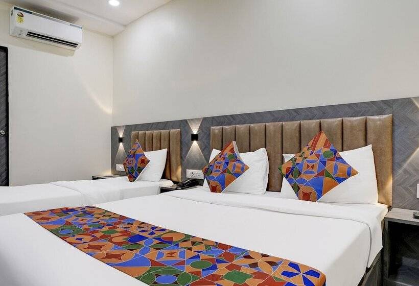 Отель Fabexpress Golden Sands Inn