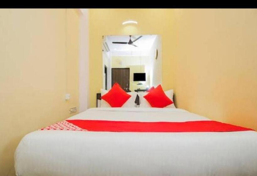 Hotel Jai Maa In Swaraj Lodge