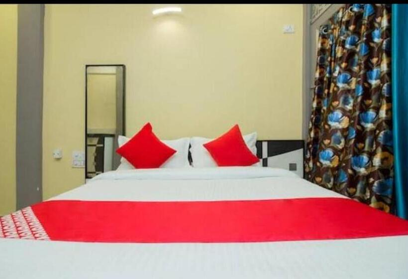 Hotel Jai Maa In Swaraj Lodge