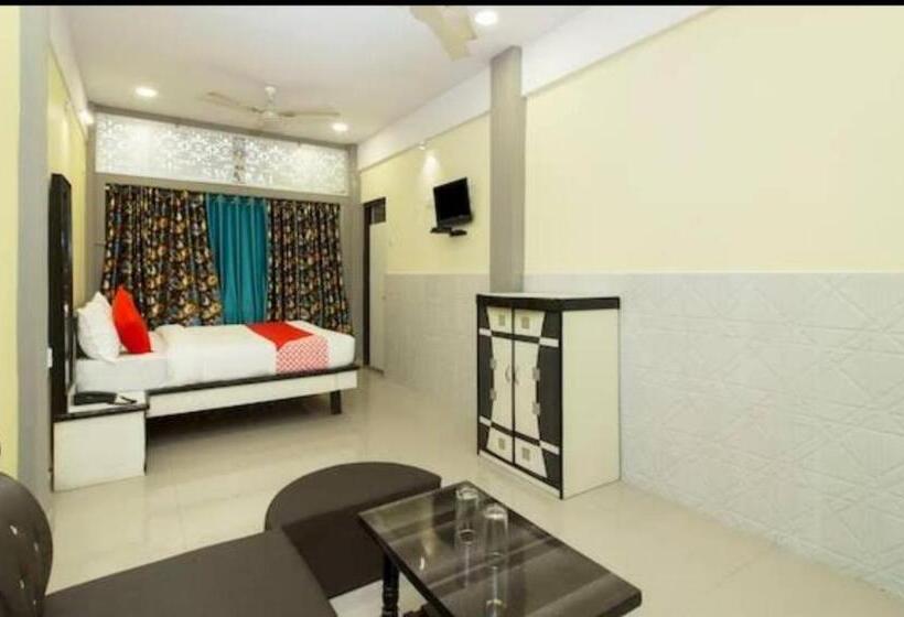 Hotel Jai Maa In Swaraj Lodge