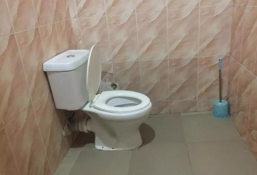 هتل Mega Pavilion Apartment Gwarinpa