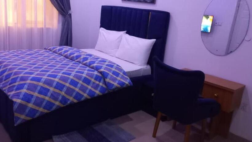 هتل Mega Pavilion Apartment Gwarinpa