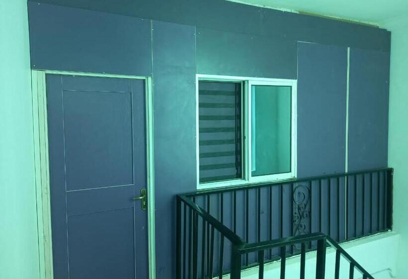 هتل Mega Pavilion Apartment Gwarinpa